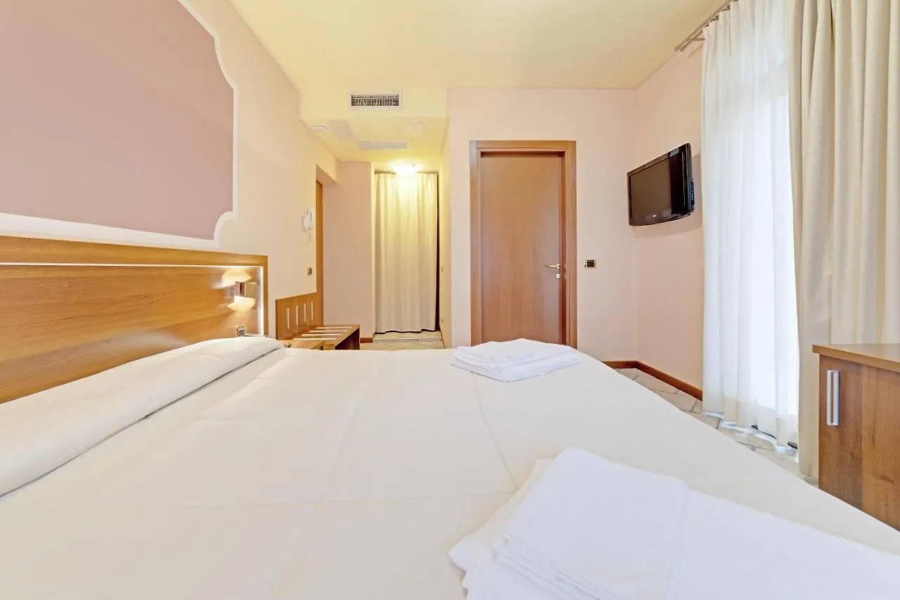 לאבנה פונטה טרסה Hotel Grotto Bagat  לאבנה פונטה טרסה