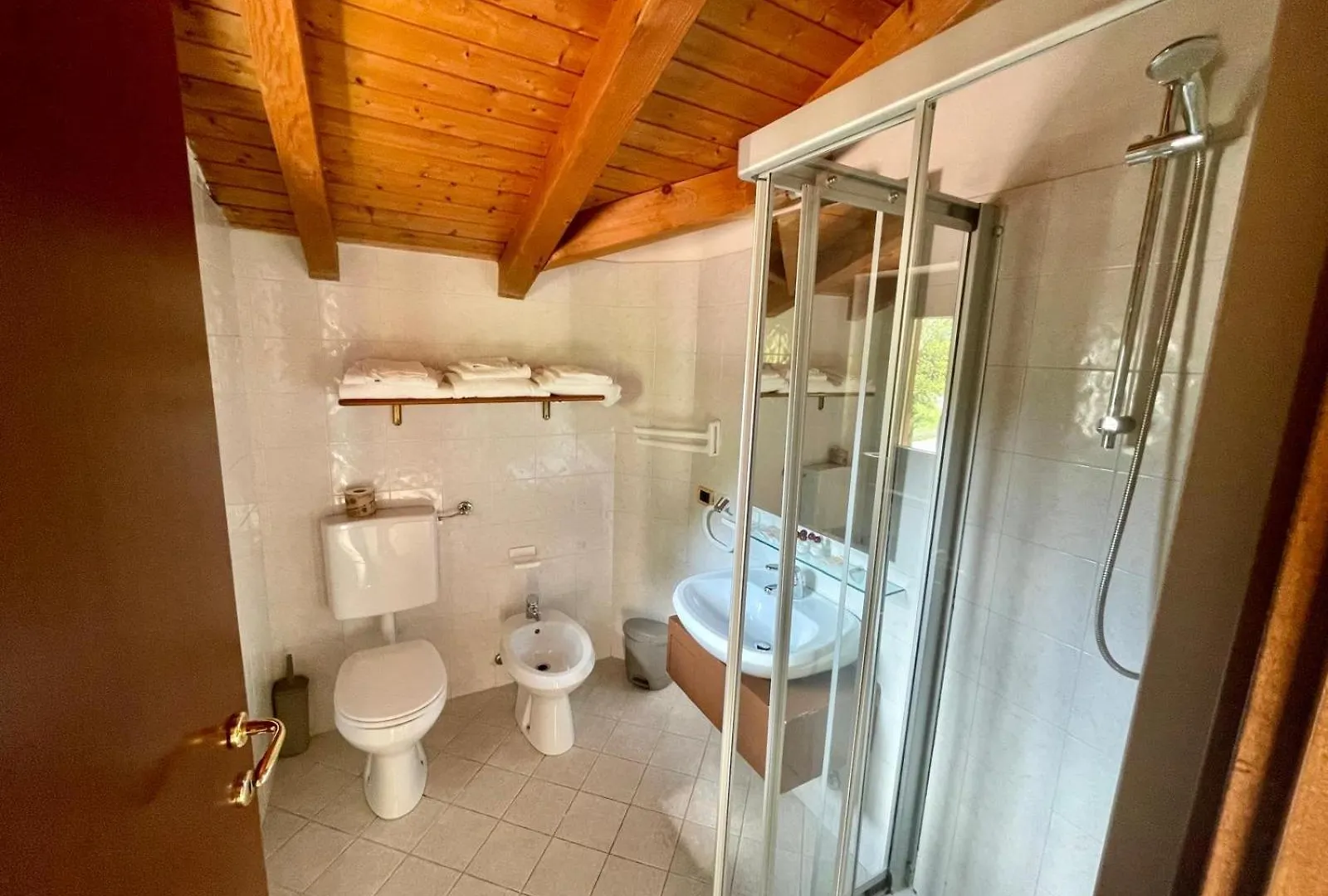 ***  לאבנה פונטה טרסה Hotel Grotto Bagat איטליה