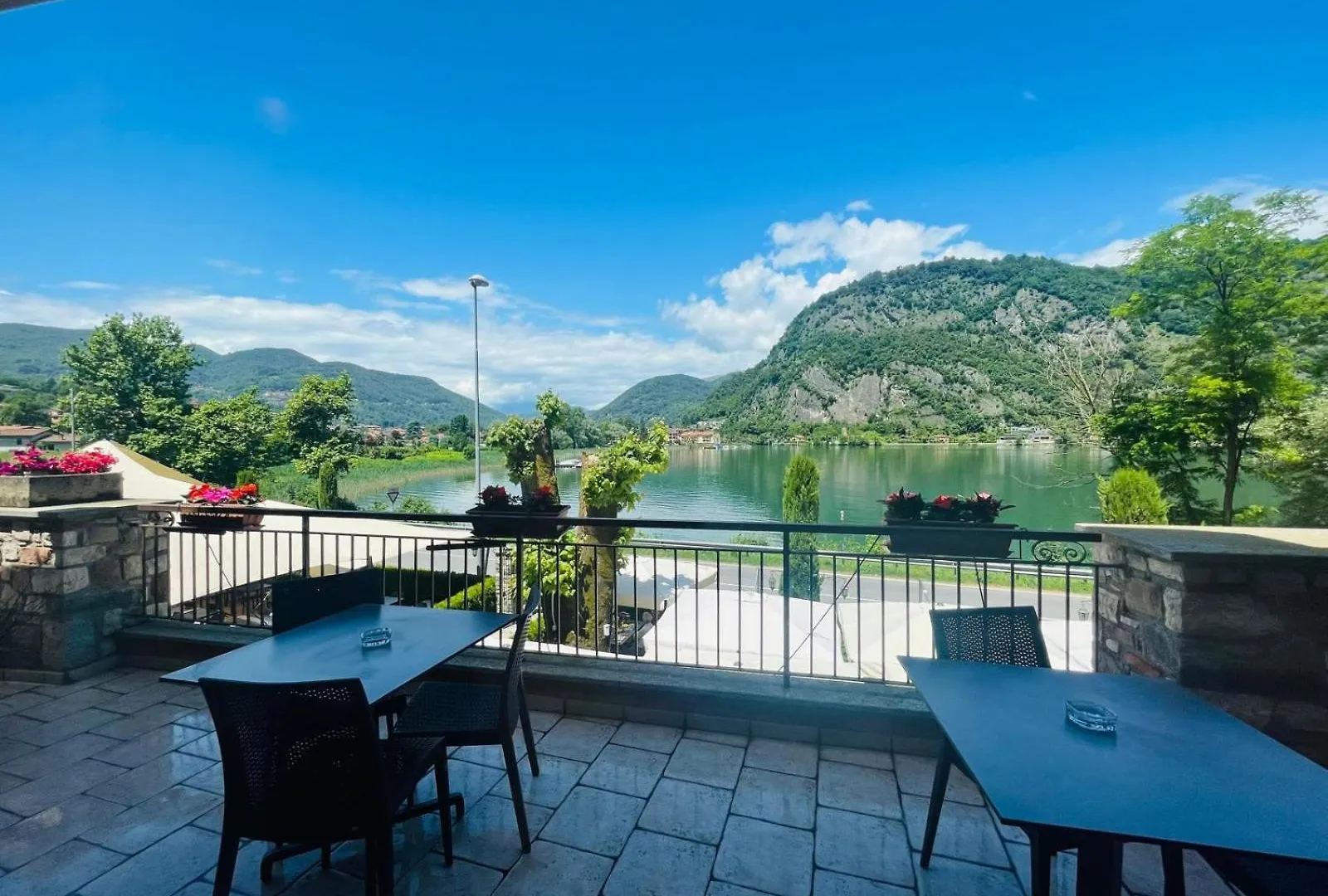 ***  לאבנה פונטה טרסה Hotel Grotto Bagat איטליה