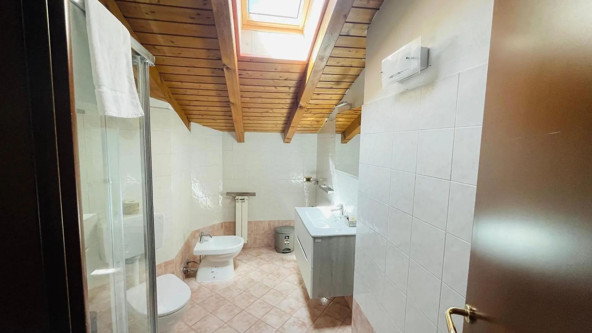 לאבנה פונטה טרסה Hotel Grotto Bagat איטליה