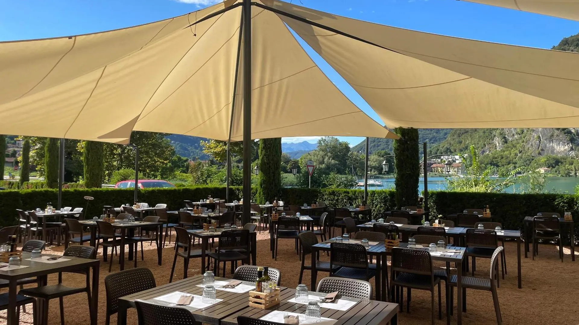לאבנה פונטה טרסה Hotel Grotto Bagat 3*, לאבנה פונטה טרסה איטליה
