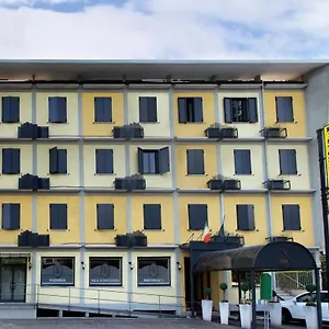 Hotel Ristorante Tre Leoni, Somma Lombardo
