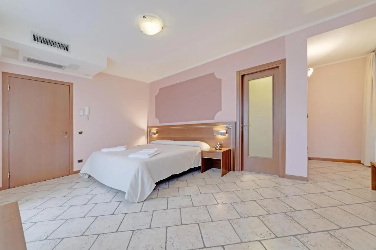 ***  Hotel Grotto Bagat Lavena Ponte Tresa Itália