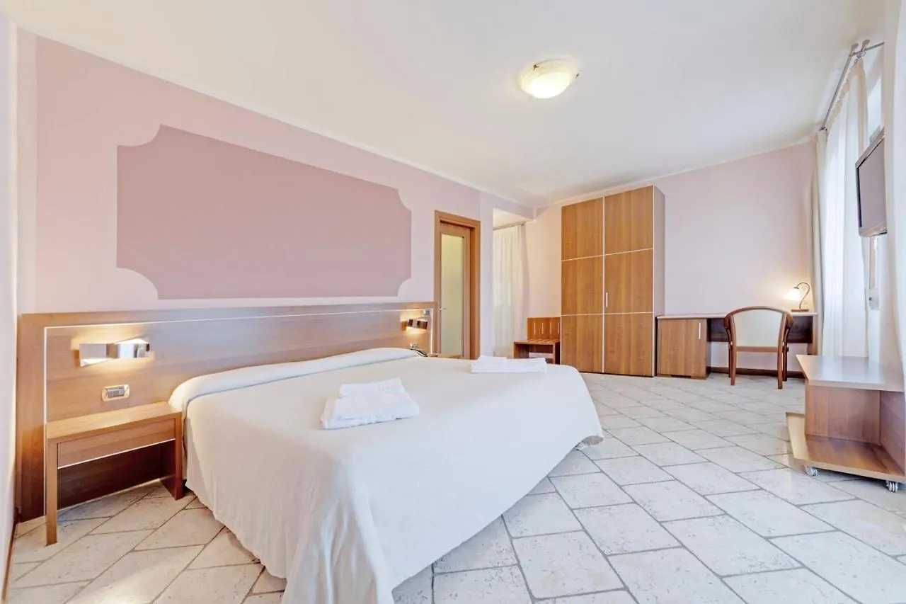 ***  Hotel Grotto Bagat Lavena Ponte Tresa Itália