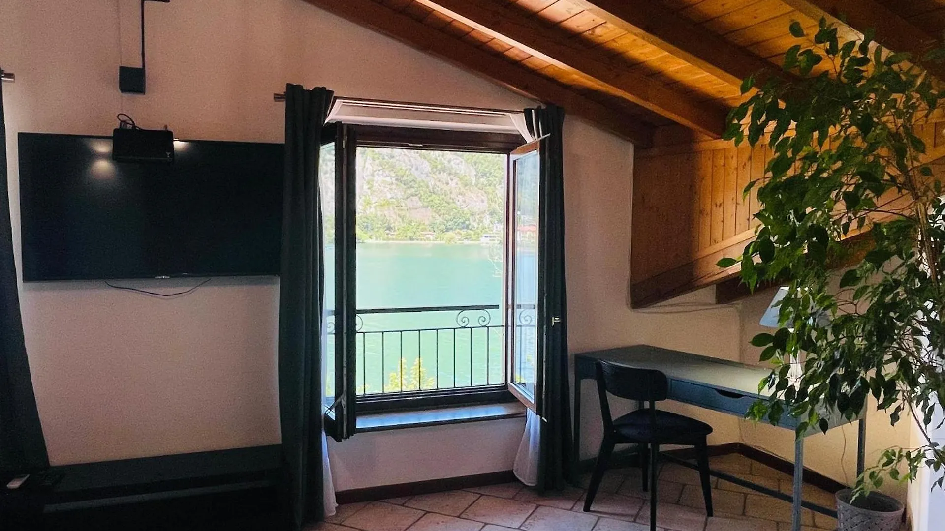 Hotel Grotto Bagat Lavena Ponte Tresa Itália