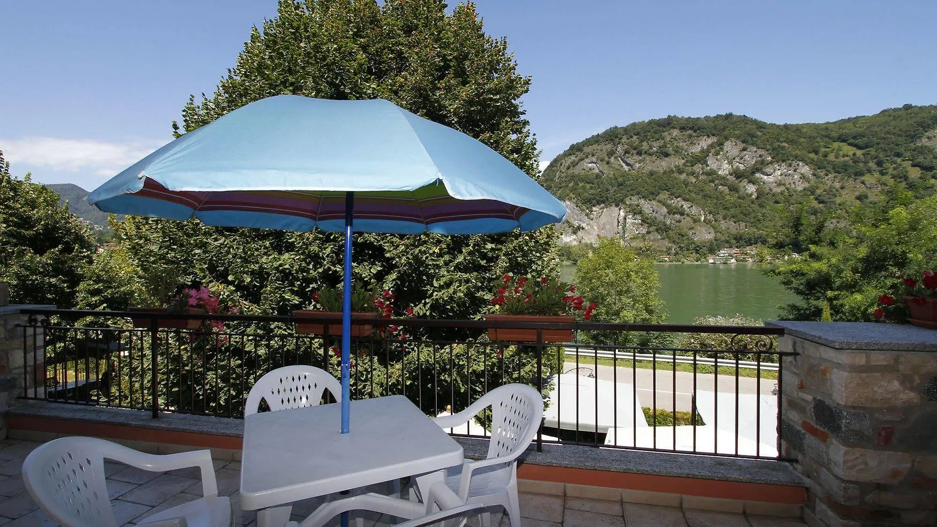 Hotel Grotto Bagat Lavena Ponte Tresa 3*,
